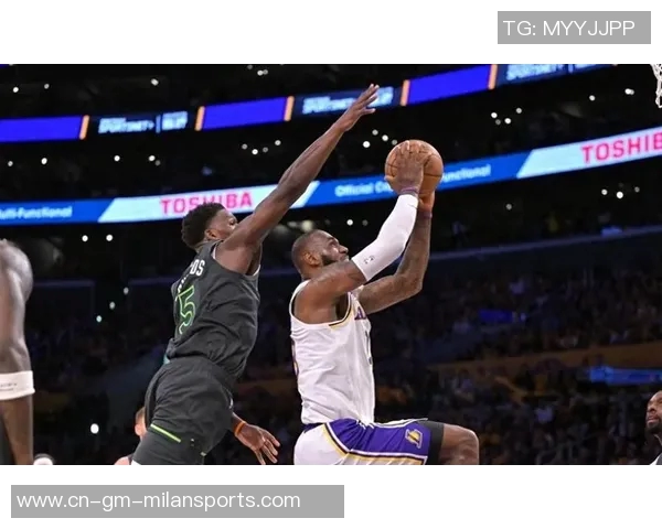 詹姆斯替补引发争议狼王直言3当家表现更佳不应让最佳球员坐板凳